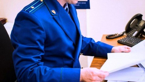 В результате вмешательства прокуратуры Верховского района восстановлены права местной жительницы на получение выплат